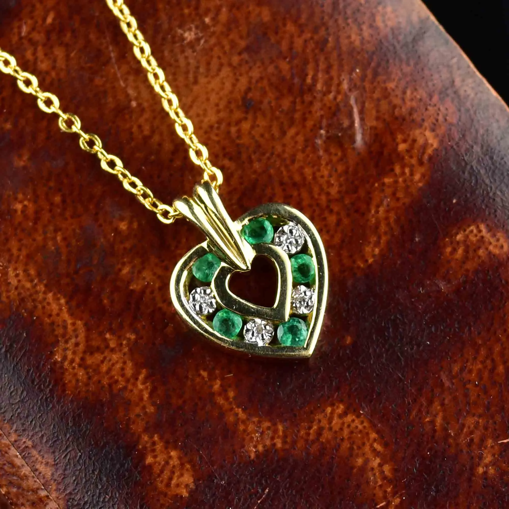 14K Gold Emerald Diamond Open Heart Pendant Necklace