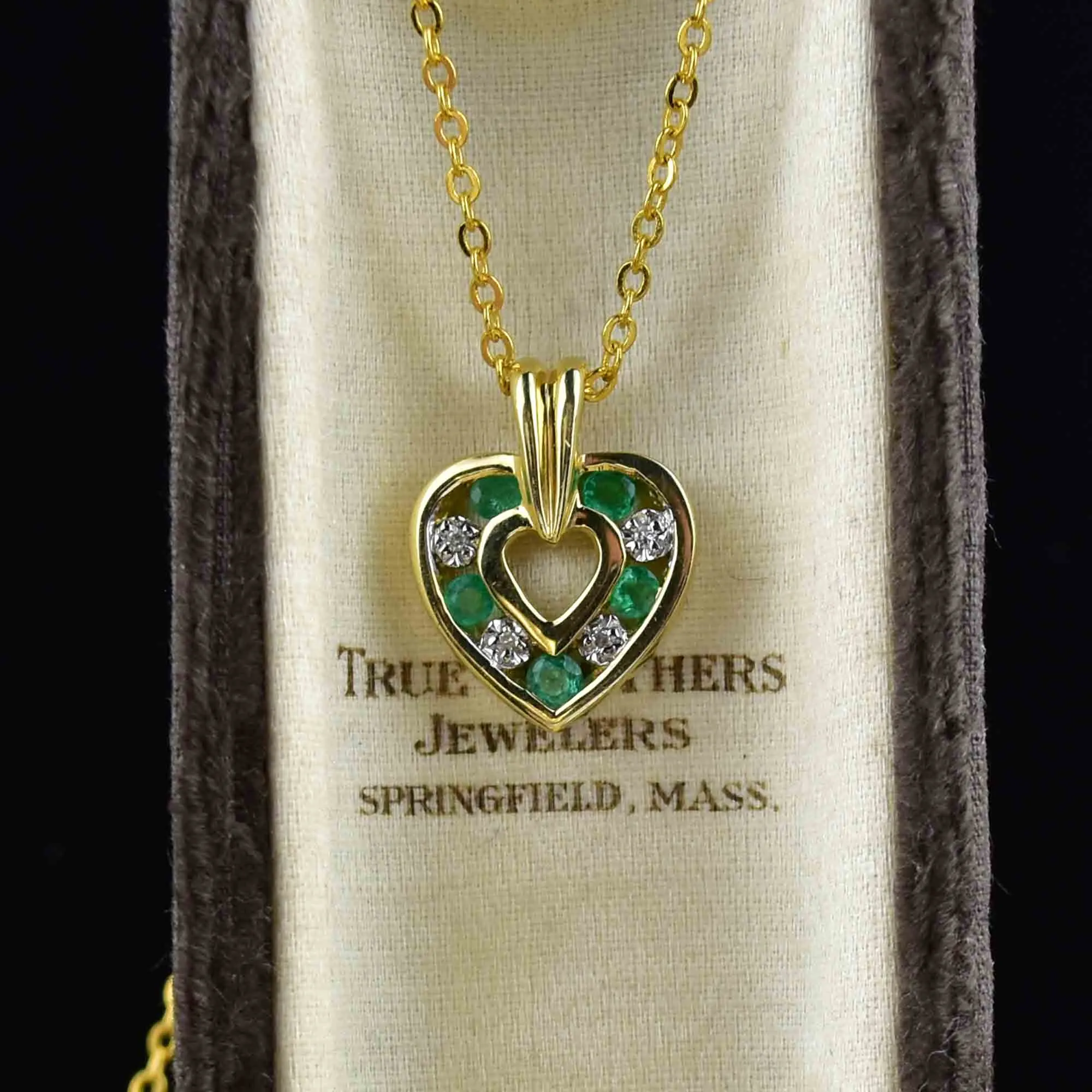 14K Gold Emerald Diamond Open Heart Pendant Necklace