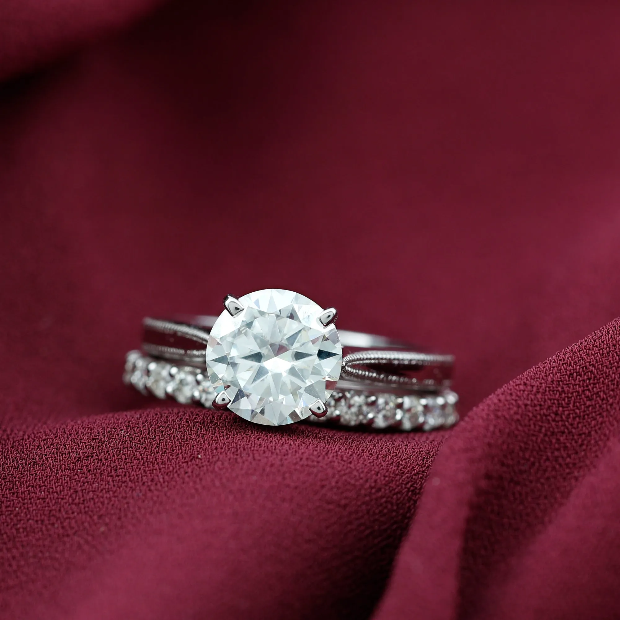 2.75 CT Minimal Moissanite Engagement Enhancer Ring Set