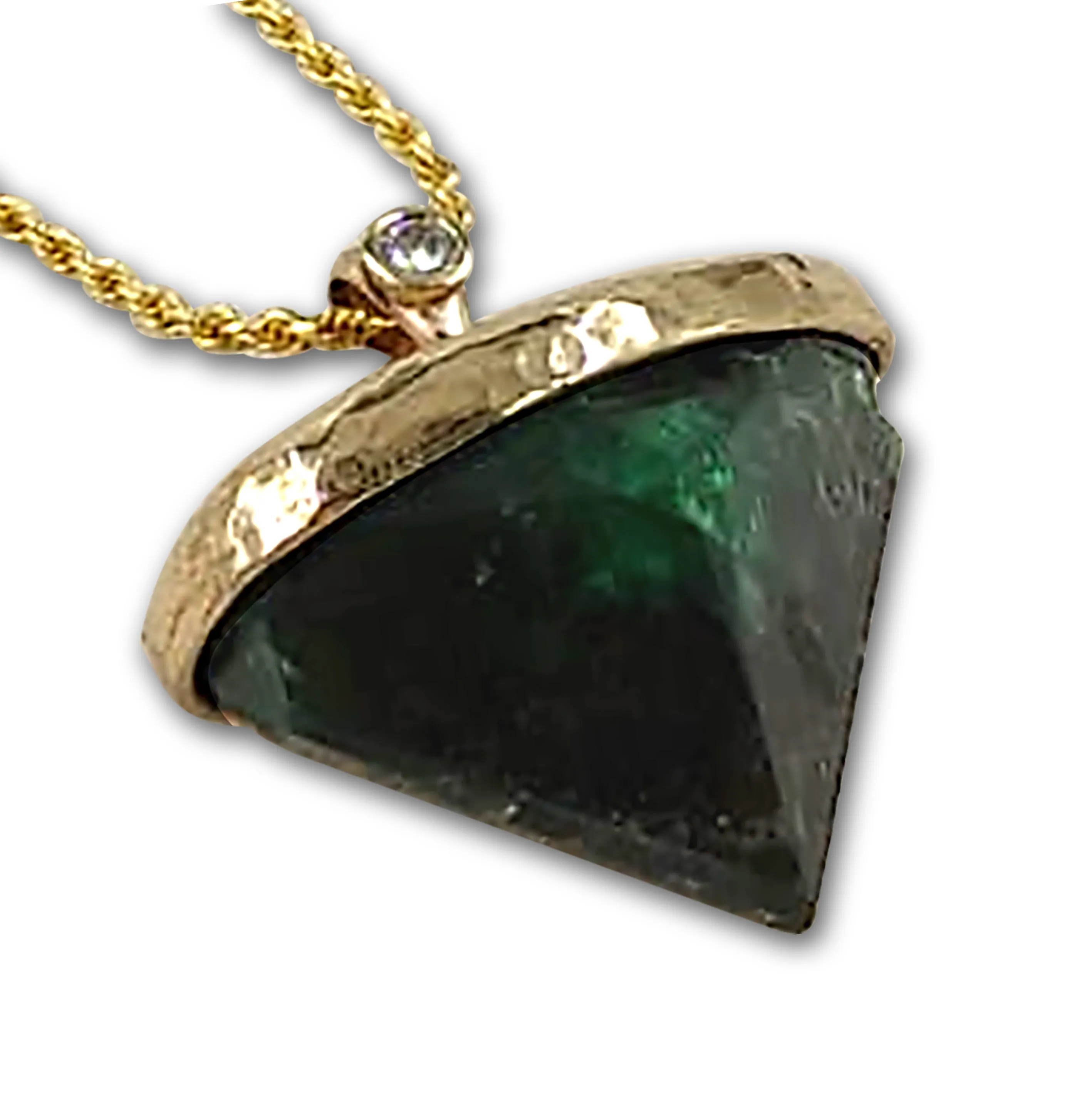 Emerald Free shape 14K gold pendant set with diamond