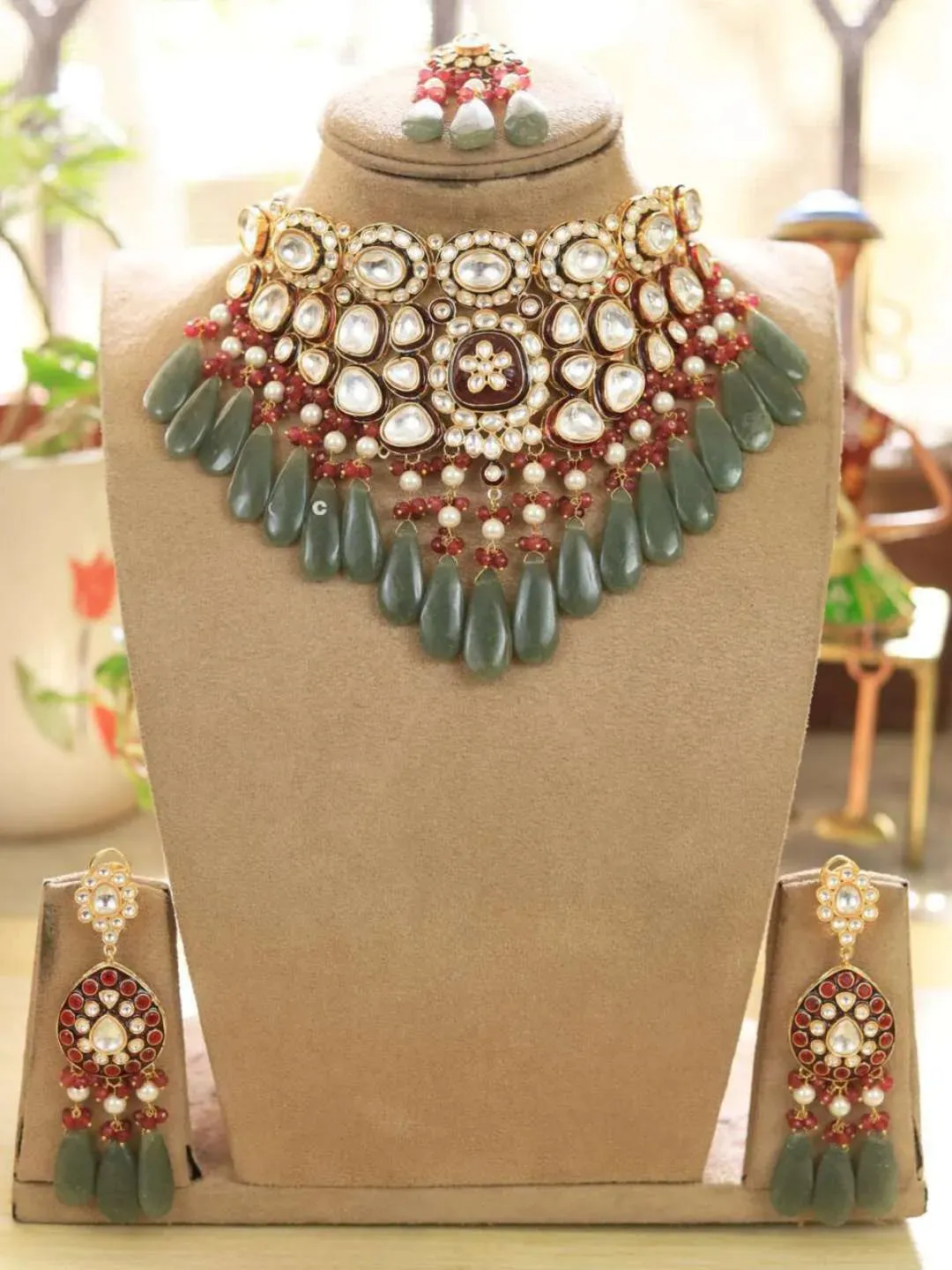 Luxurious Wedding Necklace Set