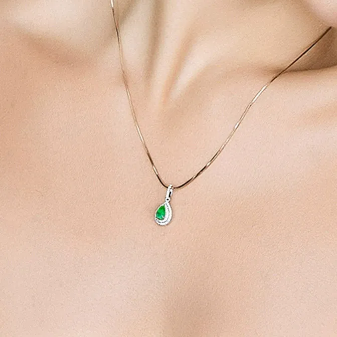 Pear-Shaped Emerald Colored Gems Women's Engagement Water Drop