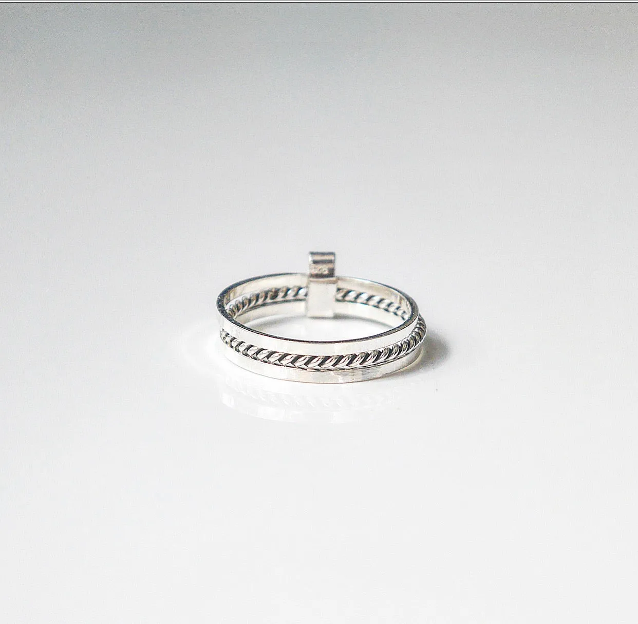 Soho Flat Wire Ring